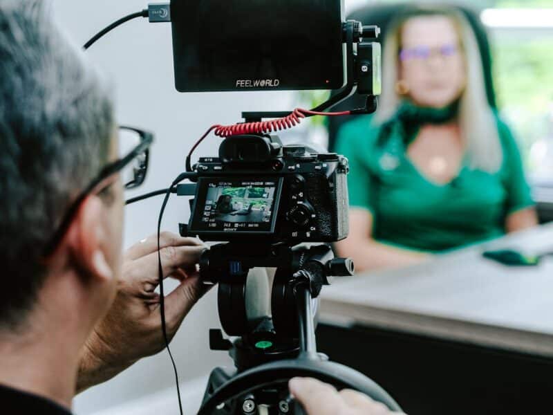 Je cherche une agence vidéo pour réaliser une vidéo de présentation d&rsquo;entreprise